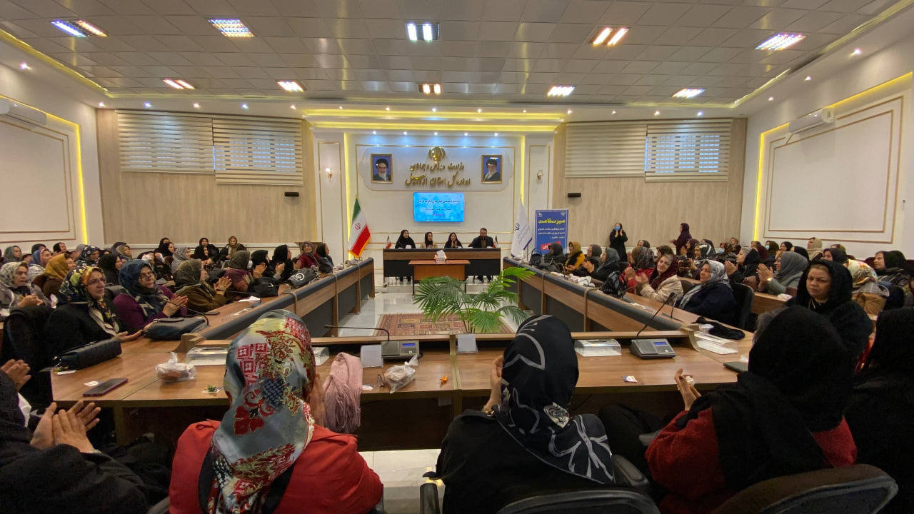 مراسم گرامیداشت میلاد حضرت زهرا (س) و روز مادر با حضور بانوان ورزشکار در اردبیل برگزار شد