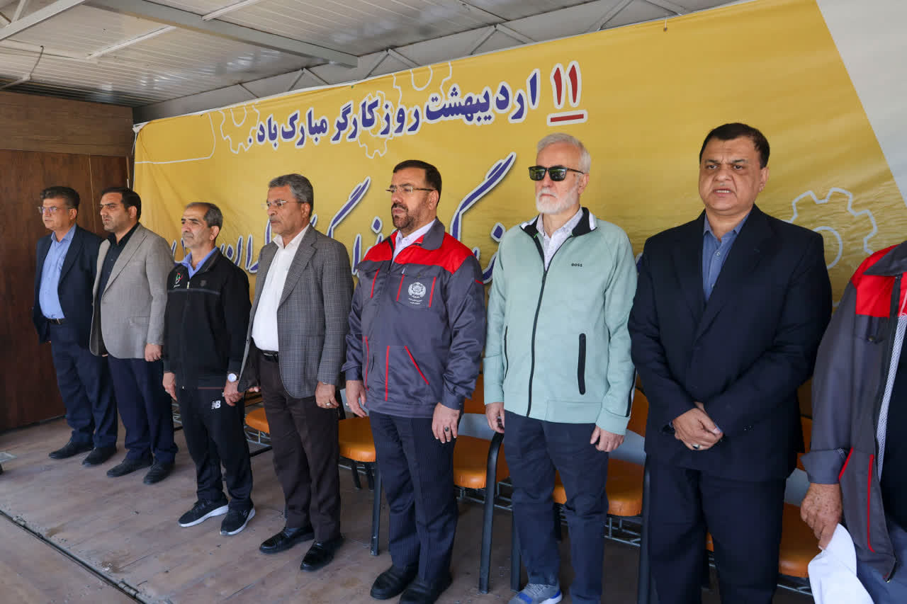 شیراز در مسیر سلامت و همدلی؛ پیادهروی بزرگ خانوادگی کارگران با حضور مسئولان ارشد استان برگزار شد