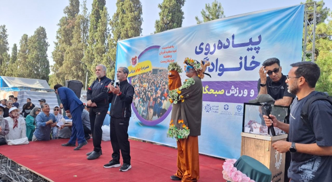 پیام سیروس پاک‌فطرت رئیس هیأت ورزش‌های همگانی استان فارس در پی حمله تروریستی اخیر و شهادت جمعی از فرماندهان و هم‌وطنان
