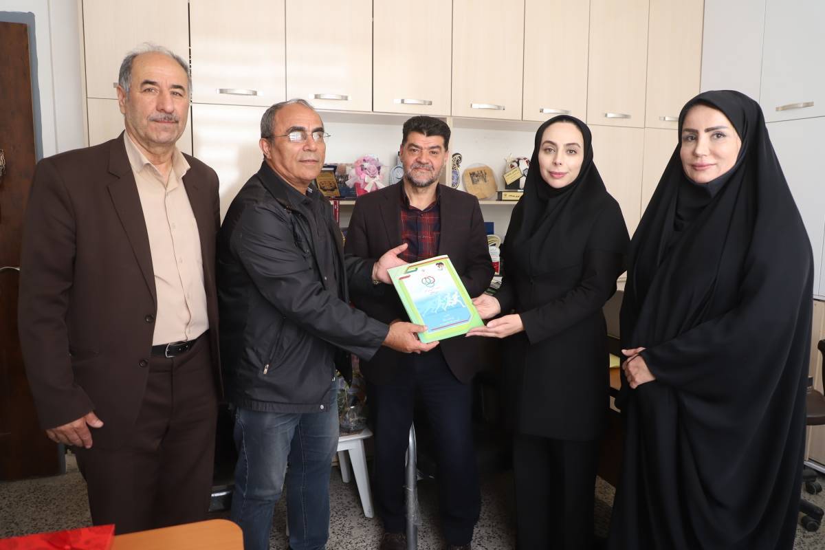 تجلیل مسئولان هیئت ورزش‌های همگانی از فعالان حوزه روابط عمومی