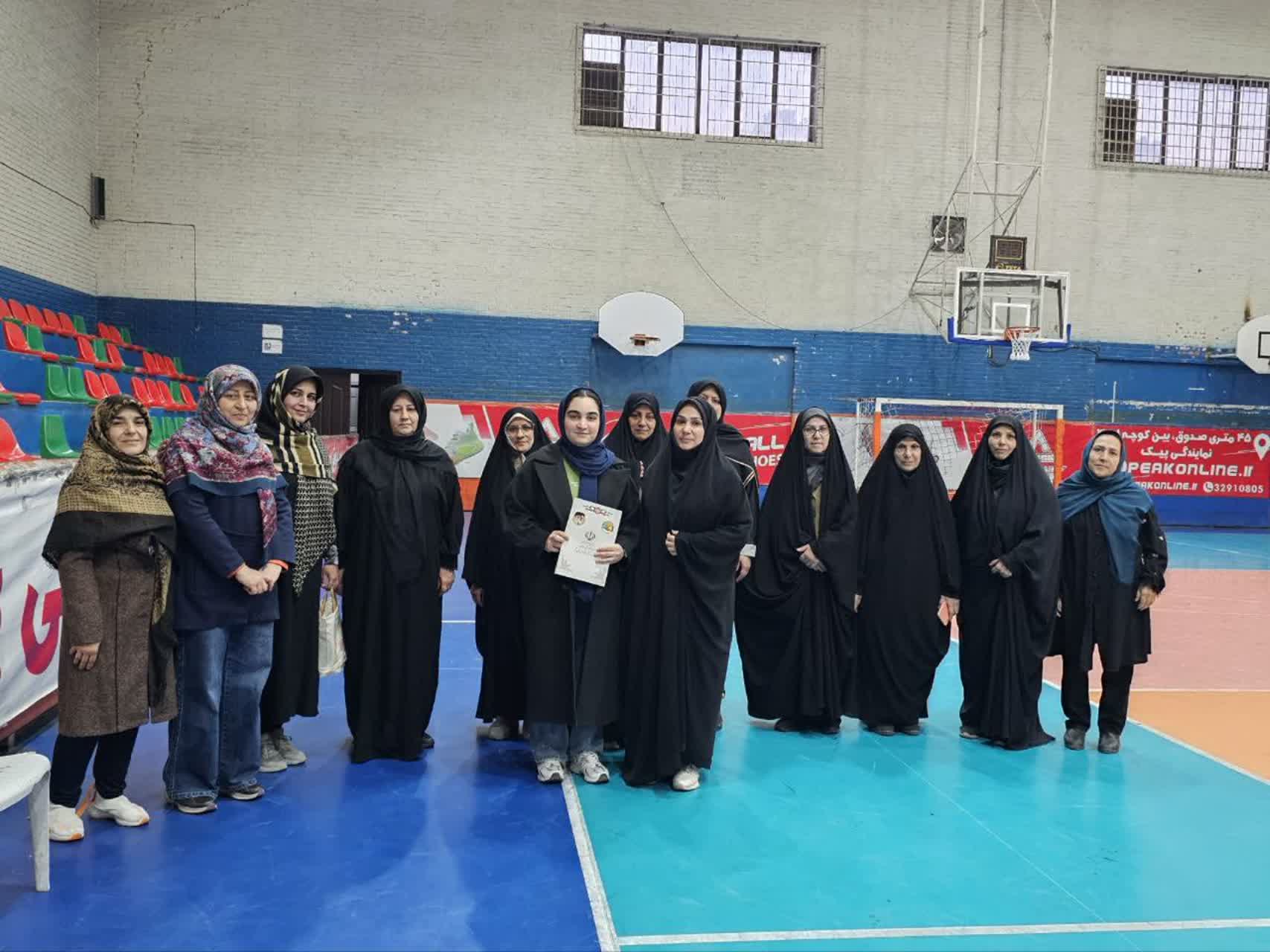 ورزش صبحگاهی بانوان در سالن رضائیان
