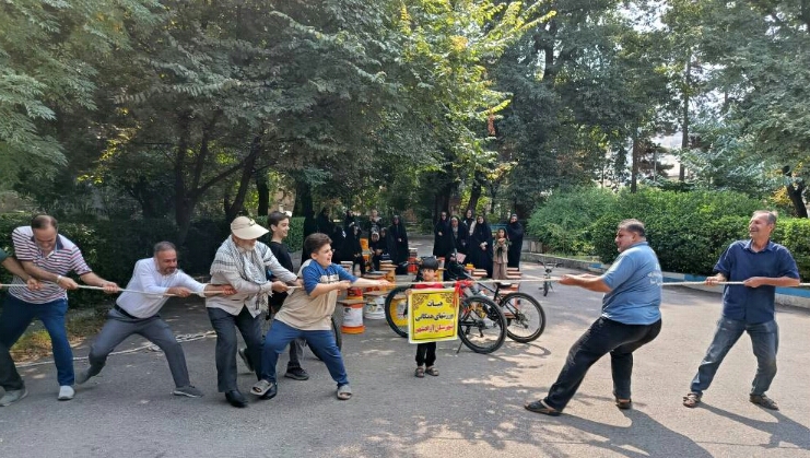 همایش پیاده روی خانوادگی در آزادشهر