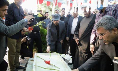 آغاز هفته دولت با ادای احترام هیئت رئیسه هیات ورزش های همگانی استان  به مقام شهیدان در شیراز