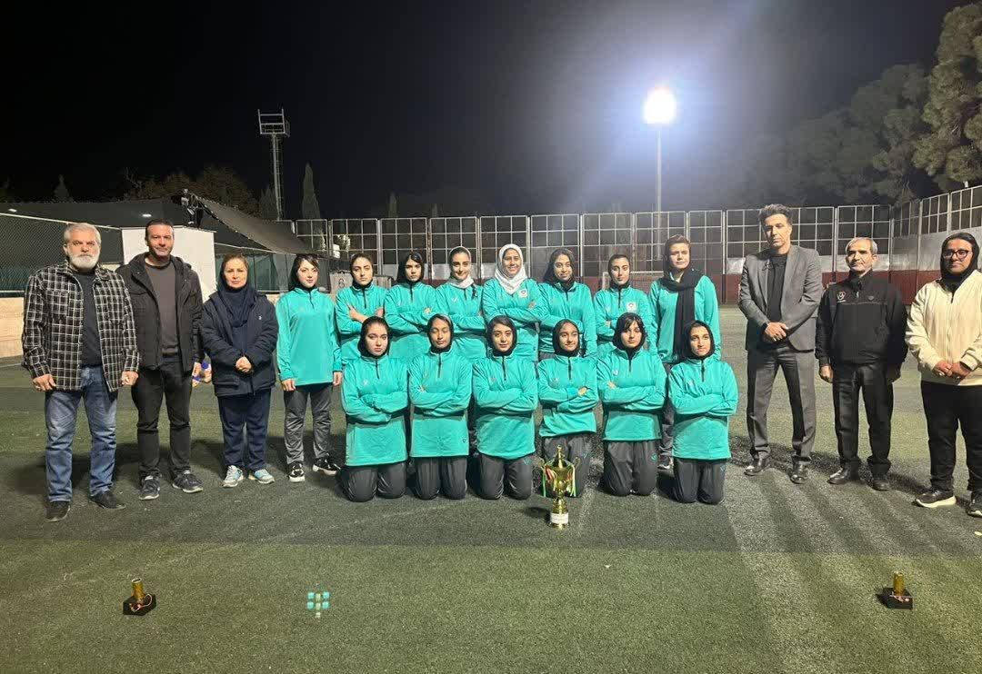 برگزاری رقابت های  مینی‌فوتبال بانوان در باغ جنت شیراز/ فارس آماده درخشش در رقابت‌های قهرمانی کشور