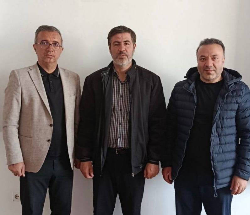 همدلی میدان و سنگر در شهر چشمههای بهشتی؛ تجلیل از سبزپوشان حماسهساز/دیدار متولیان ورزش و رئیس هیئت همگانی سرعین با فرمانده سپاه ناحیه