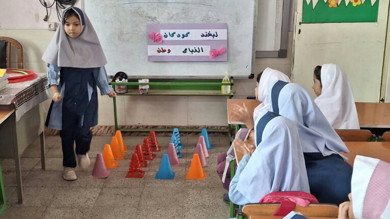 جشن لبخند برای دانش‌آموزان گنبدکاووس
