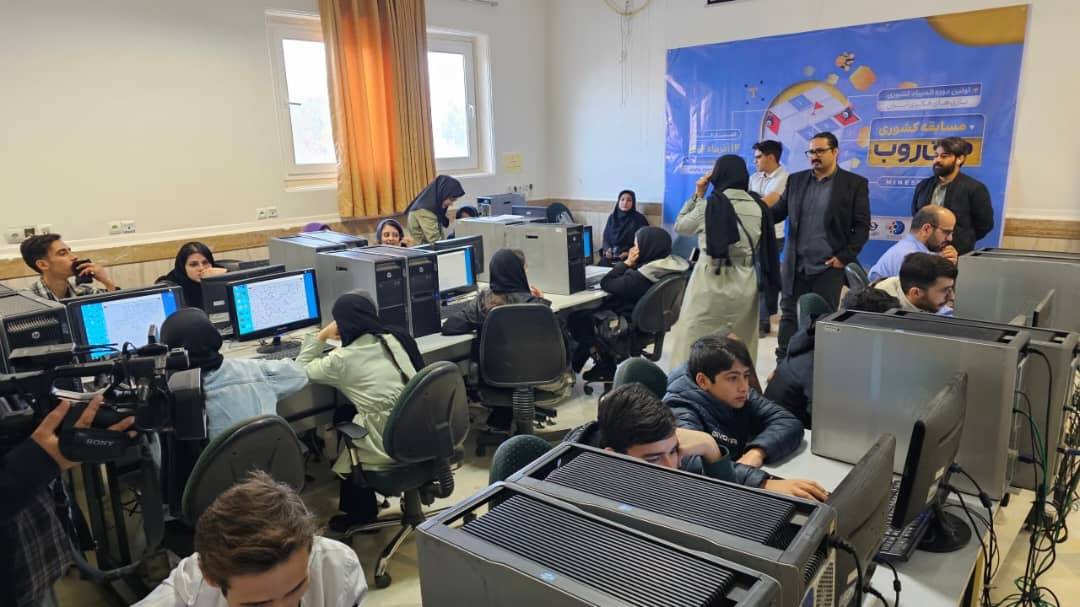 پایان نخستین دوره مسابقات کشوری مین‌روب در قم با معرفی برترین‌ها