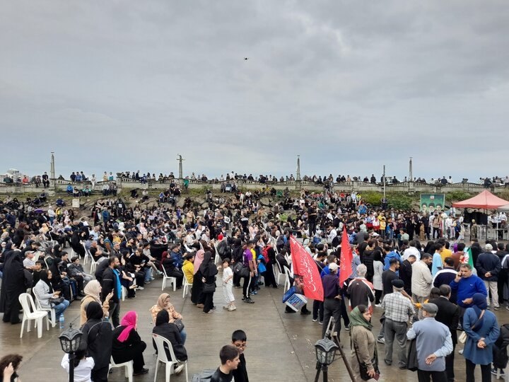 برگزاری همایش پیاده‌روی خانوادگی صبح و نشاط با حضور اقشار مختلف در بندرانزلی