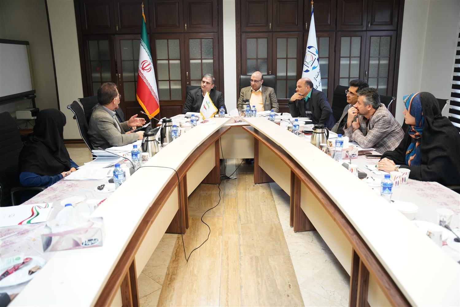 برگزاری نشست کمیسیون توسعه ورزش همگانی با حضور نماینده محلس و دبیر کمیته ملی المپیک