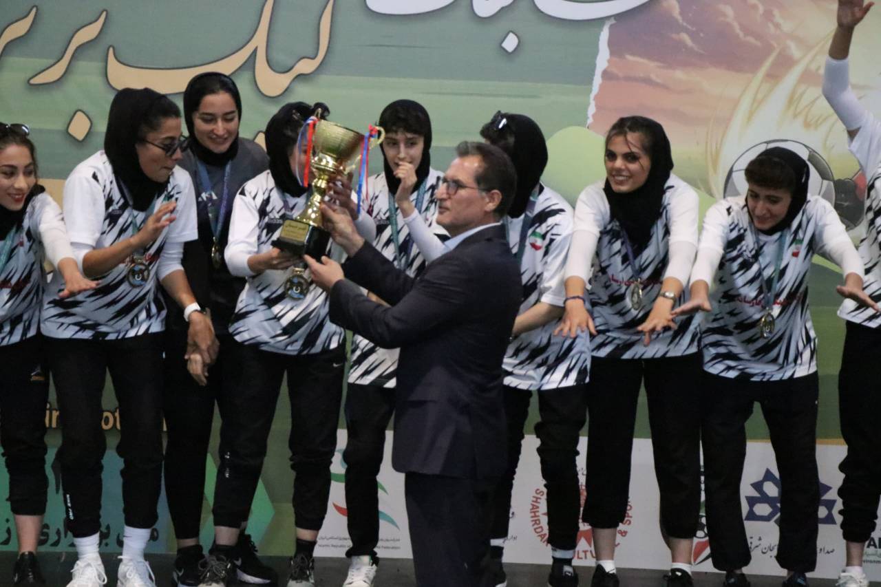 پایان دومین دوره لیگ‌ برتر مینی‌فوتبال بانوان با قهرمانی فارسان